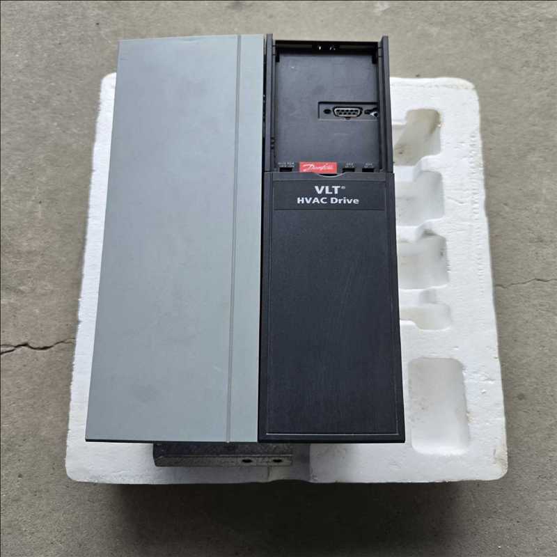 丹佛斯变频器FC-102P11KT4E20H2XG,功率11（耶耶电子）