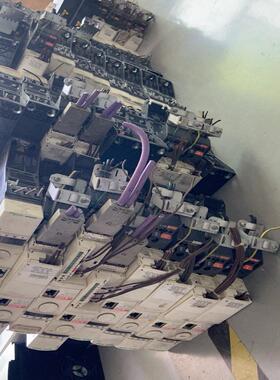 施耐德 ATV32H037N4 ATV32H055N4 AT