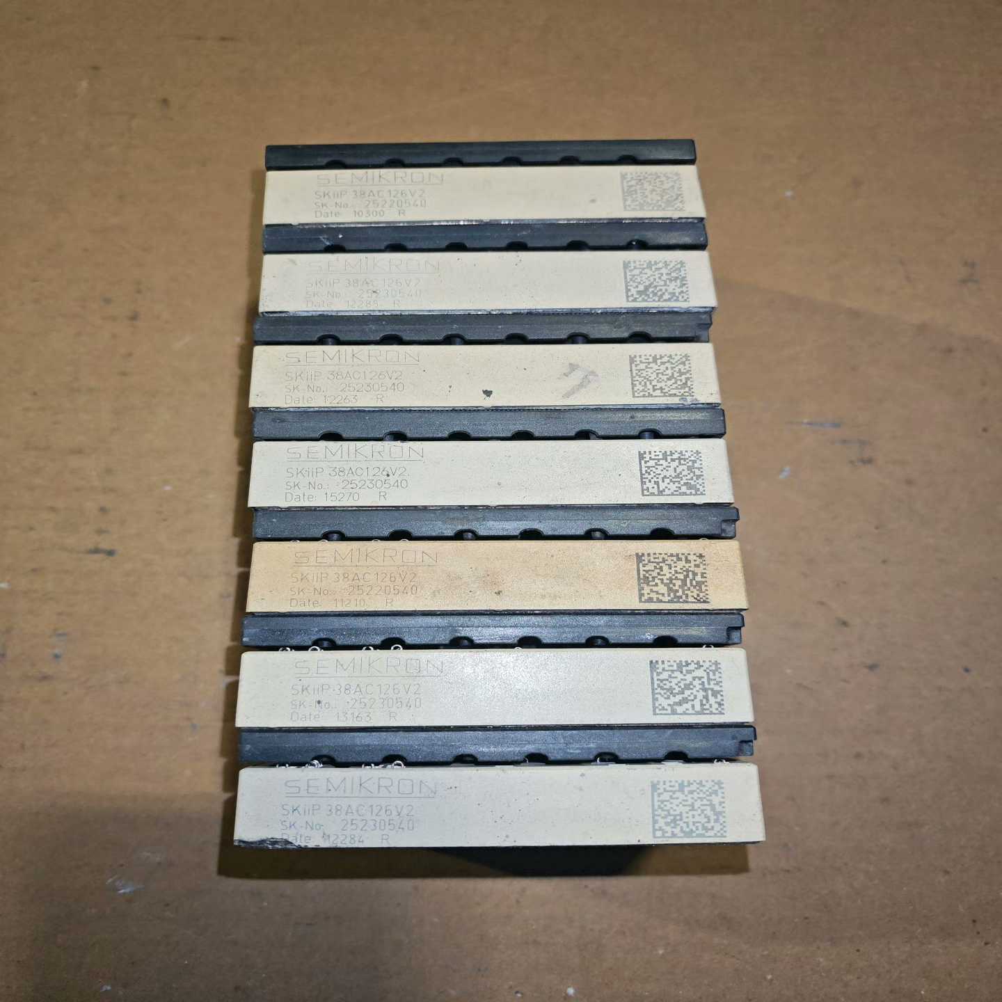 SKIIP 38AC126V2 38AC126V2有六个~询价
