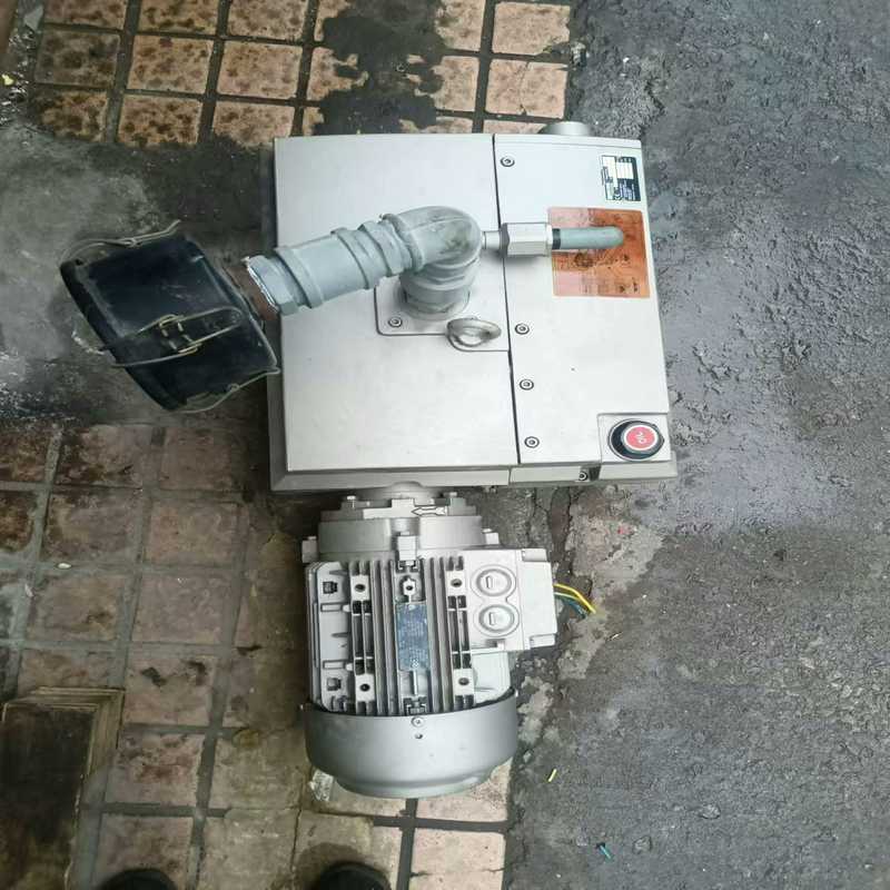 贝克真空泵U4100三相380v24kw实物如图所（基数电子）