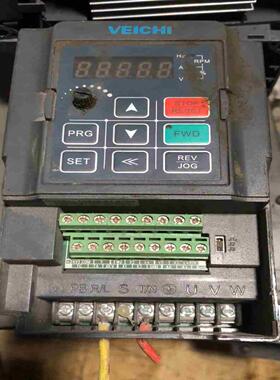 伟创ac60.220vo.75kw缺下盖。成色如图。便宜处理