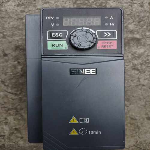 (询价)正弦变频器EM730-2R2-3B-M成色可以用