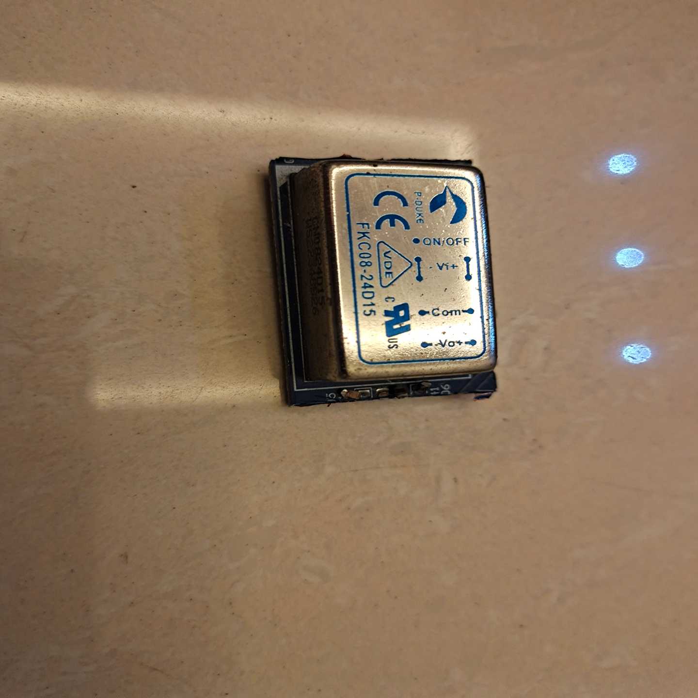 隔离DC-D C电源模块FKC08-24D15 24V转正负议价产品