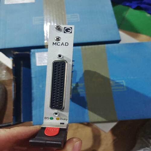 MCAD-110U-644控制卡件余货实物图拍摄两台（电子设备）