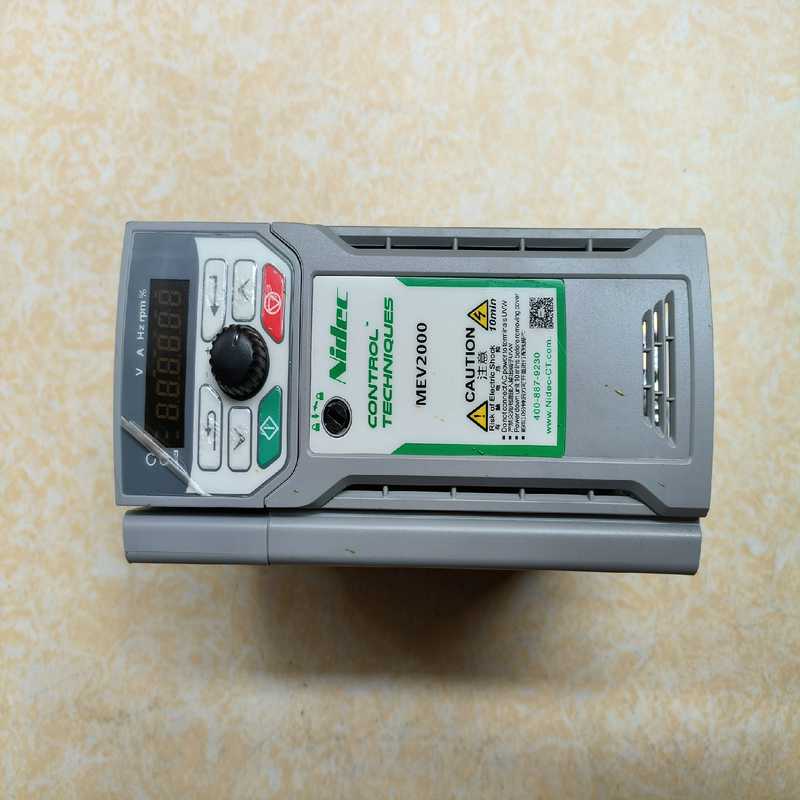 MEV2000-40040-000 一台如图，。（电子设备）