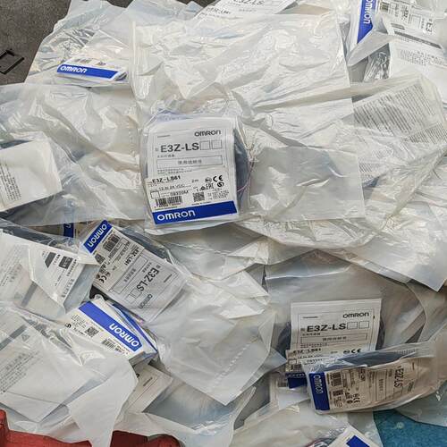 (询价)光电开关E3Z–LS61，105条