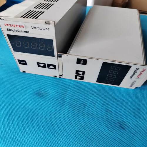 普发真空计显示器 TPG 261 功能包好有需要的来议（瓠子电子）