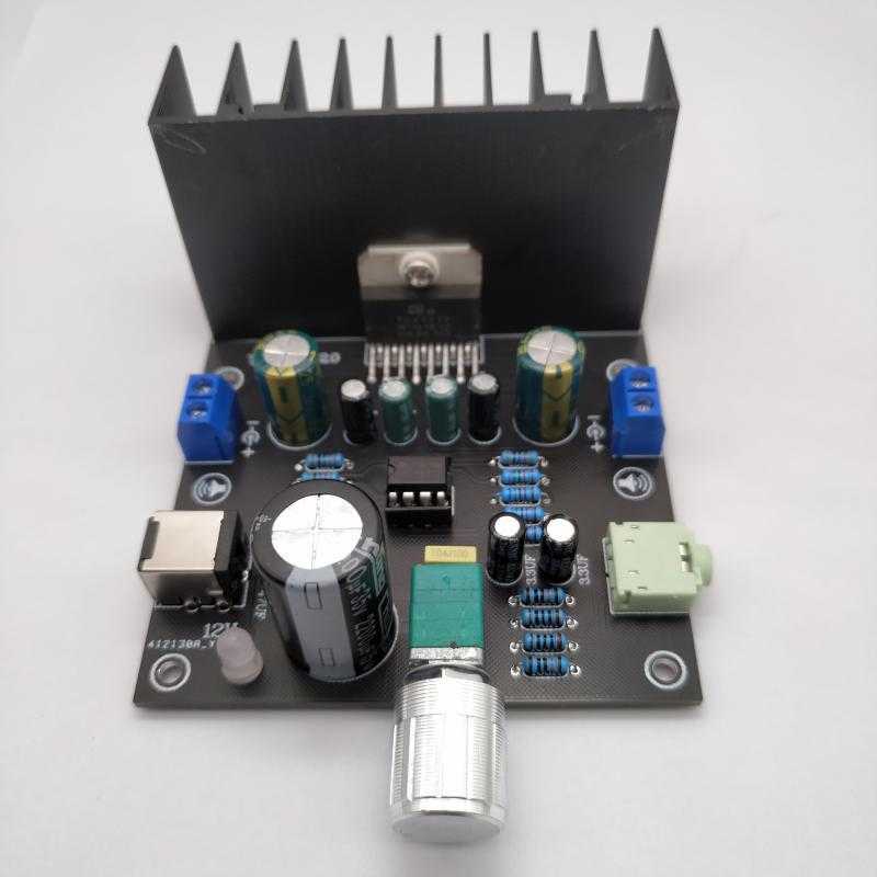 新款 TDA7377功放板 DC12V直流单电源功放 AB类 双声道功放 2X30W