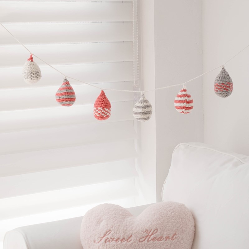 针织挂饰北欧风手工钩针水珠空中吊饰创意毛线编织雨滴墙面装饰品