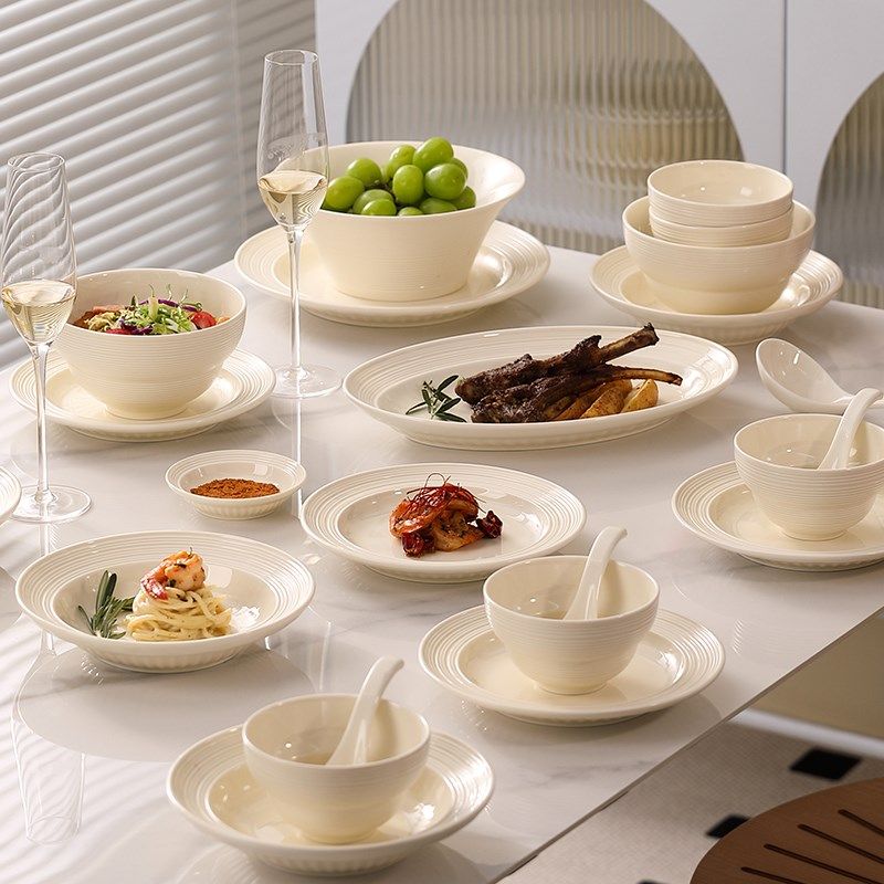 简约螺纹碗碟套装家用陶瓷餐具奶油风高颜值碗筷盘子碗盘乔迁送礼