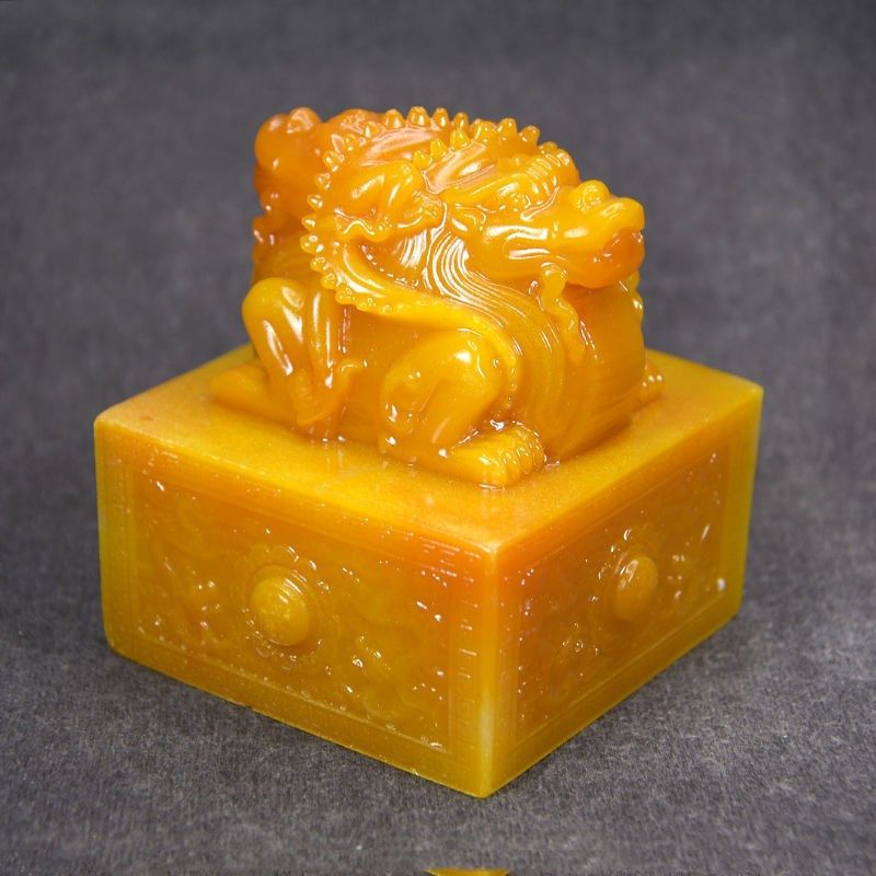 8cm田黄石双龙印 秦始皇传国玉玺印章摆件 乾隆仿古大印貔貅石料