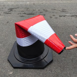 橡胶路锥70cm反光锥圆锥雪糕筒隔离锥交通安全锥锥形桶路障警示锥