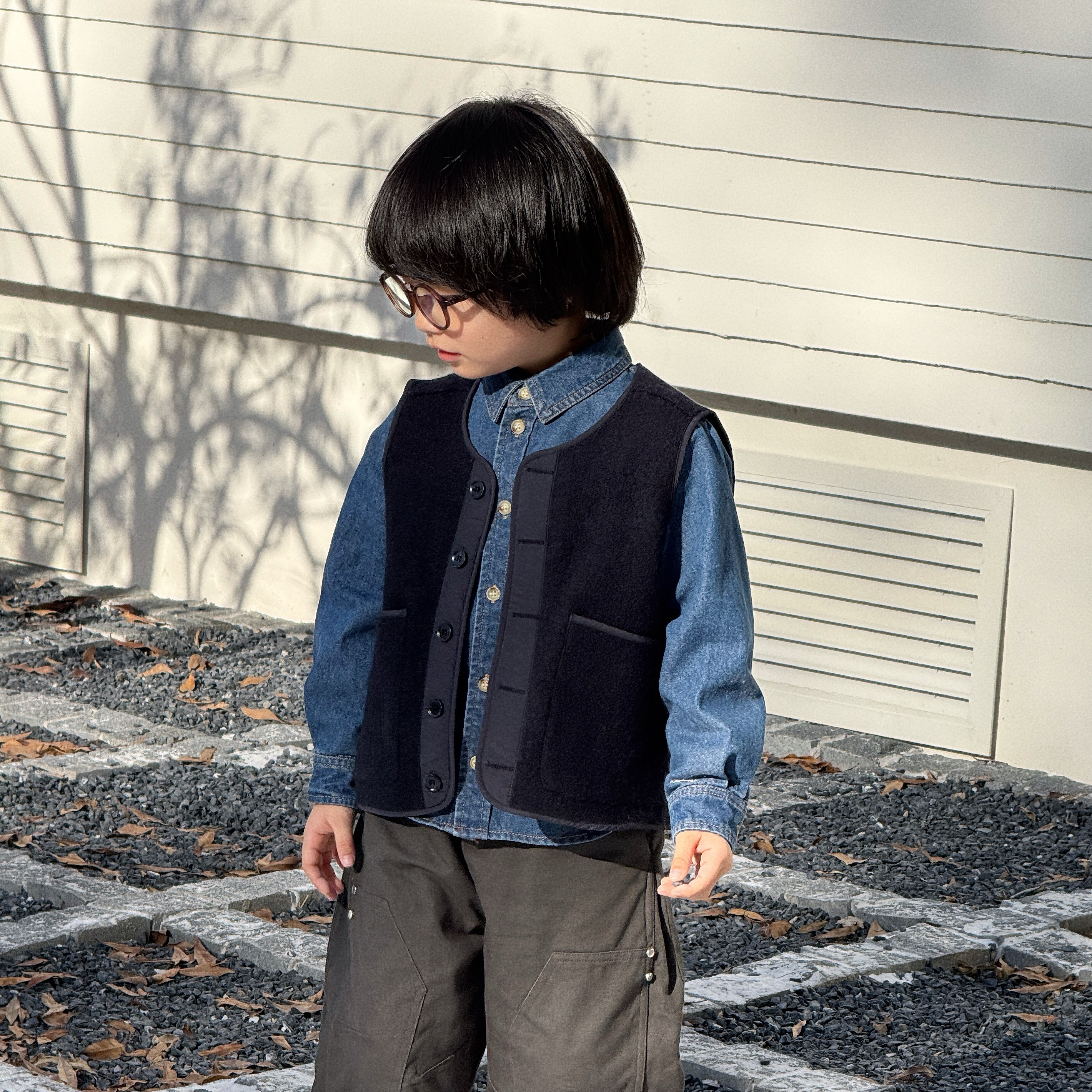 Pawn Tiger2025冬季儿童藏青色日系马甲全羊毛柔软舒适叠穿马甲