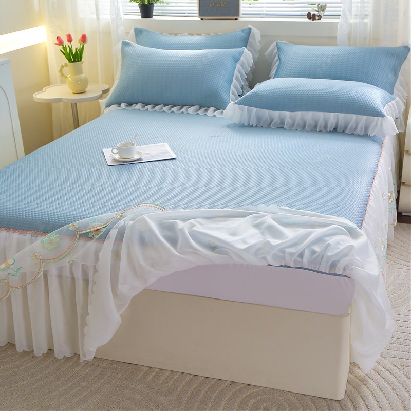 夏季冰豆豆凉席夏被三四件机洗蕾丝床裙款带床笠空调冰丝软席