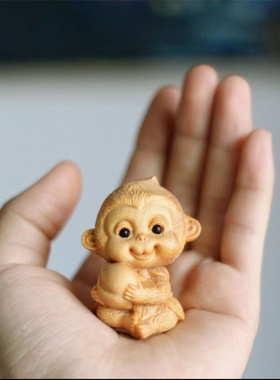 崖柏木雕刻猴子抱桃小生肖猴手把件装饰品挂件创意工艺品礼品