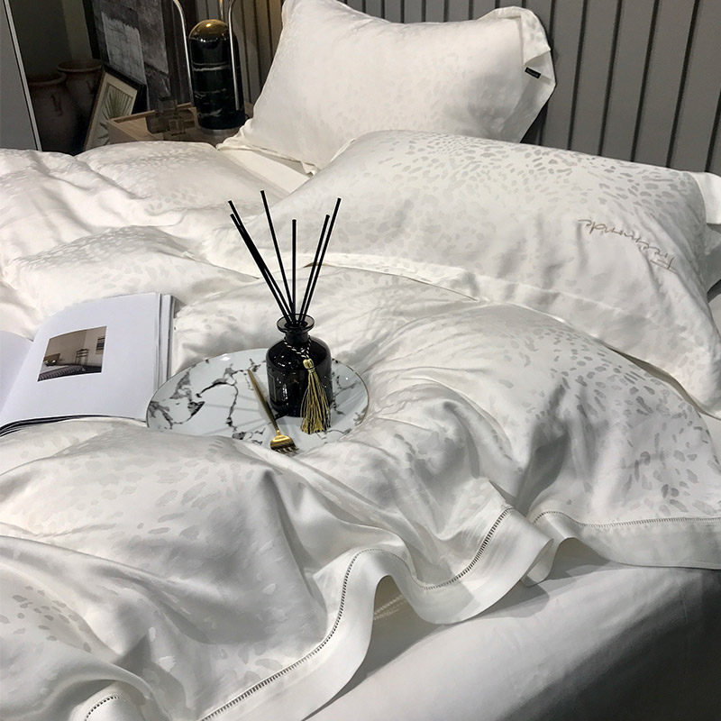 高端80支兰精天丝四件套双面丝滑裸睡床单被套简约提花床上用品