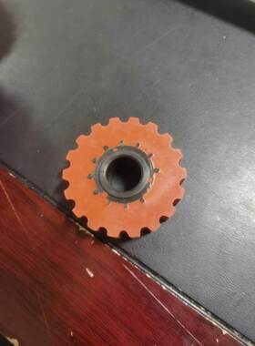 豪迈S346 S348红色耐高温原装压轮70*20*H25