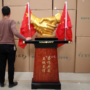 合作共赢握手摆件落地诚信办公室装饰品公司商务送礼乔迁开业礼品