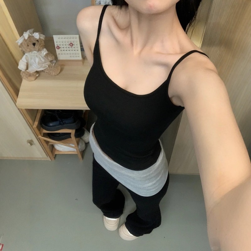 黑色吊带背心女2025带胸垫夏季内搭绝美小众设计感外穿打底上衣