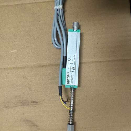 {议价}GEFRAN电子位移计PY-2-F-050-S01M-XL0{可维修}