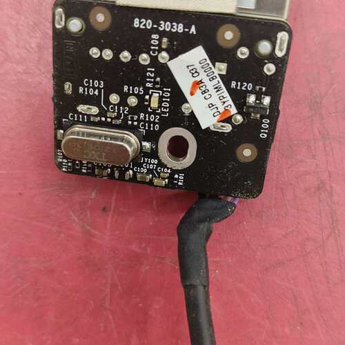 {议价}820-3038-A读卡器，拆机件，成色还可以，实物拍摄{可维修}