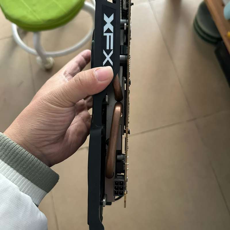 {议价}RX580 8G坏卡，实物拍摄如图！{可维修}图片