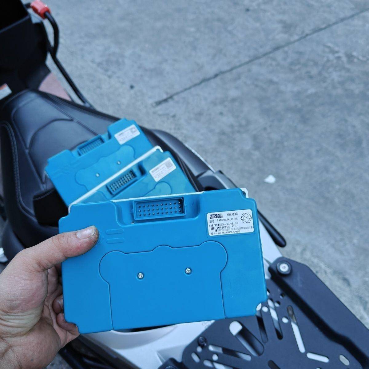 南京远驱控制器724507268072260485小牛9号直上组装控