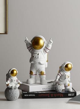 北欧现代简约宇航员小摆件家居饰品可爱太空人创意儿童房桌面软装