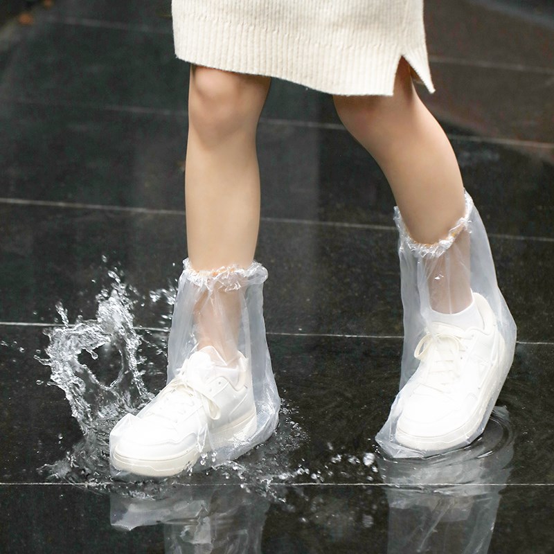 一次性防水鞋套雨天加厚防滑男女款透明通用靴套T耐磨塑料雨衣脚
