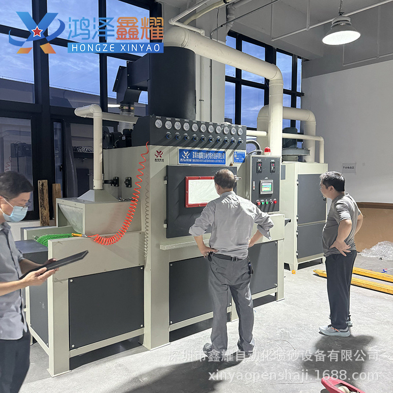 塑胶去毛刺隧道式自动喷砂机电机铁芯毛刺清理输送式自动砂机厂家