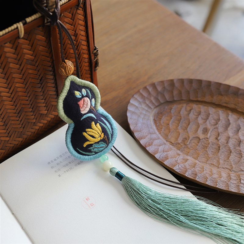 花暖平安葫芦多多福diy刺绣流苏香囊项链荷包车挂包挂件送香包