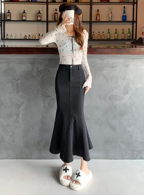 黑色高弹鱼尾半身牛仔裙女春夏新款高腰显瘦修身中长款开叉包臀裙