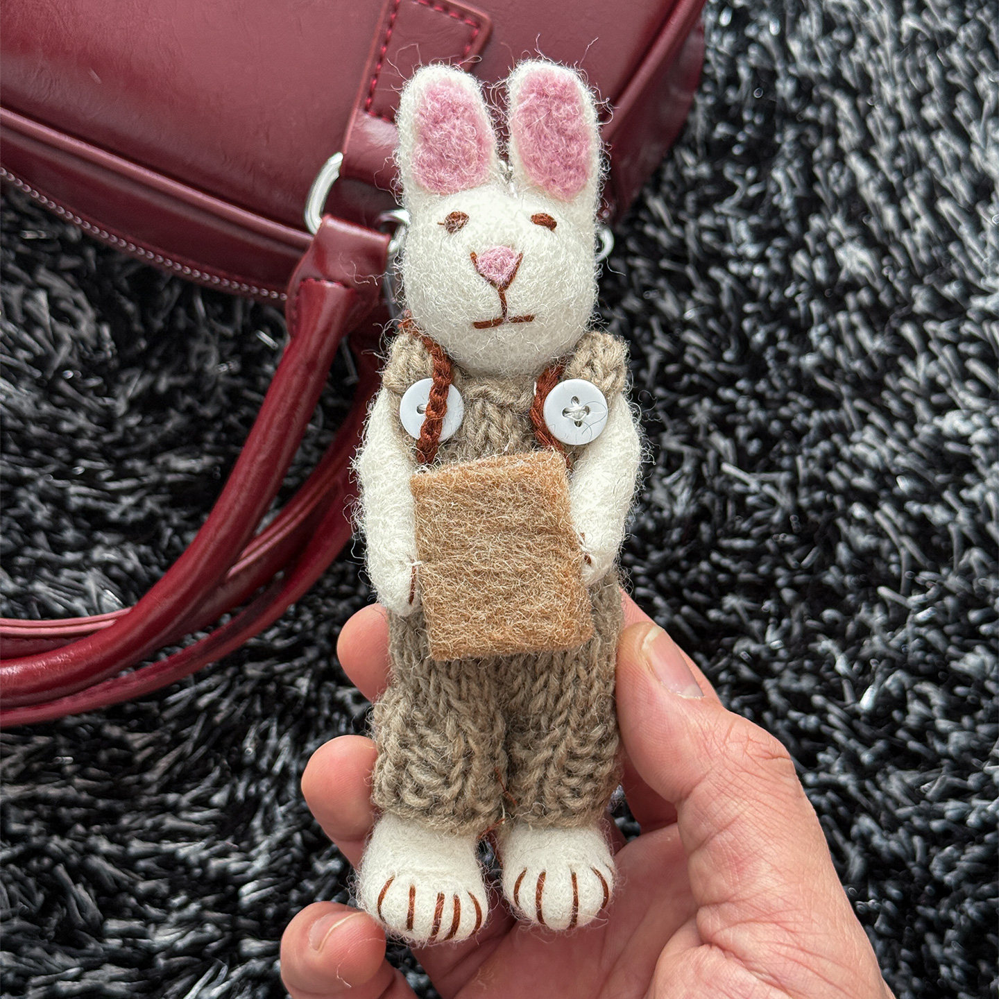尼泊尔手工羊毛毡小兔子可爱动物包包挂件钥匙扣玩偶挂饰礼物配饰