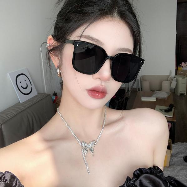 2025新款防紫外线太阳镜大框高级感防晒百搭黑色显瘦墨镜女
