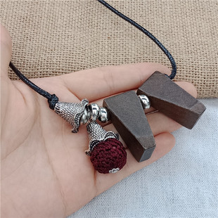 木质项链长款女百搭衣服红球挂件森韩版饰品民族S风配饰复古毛衣