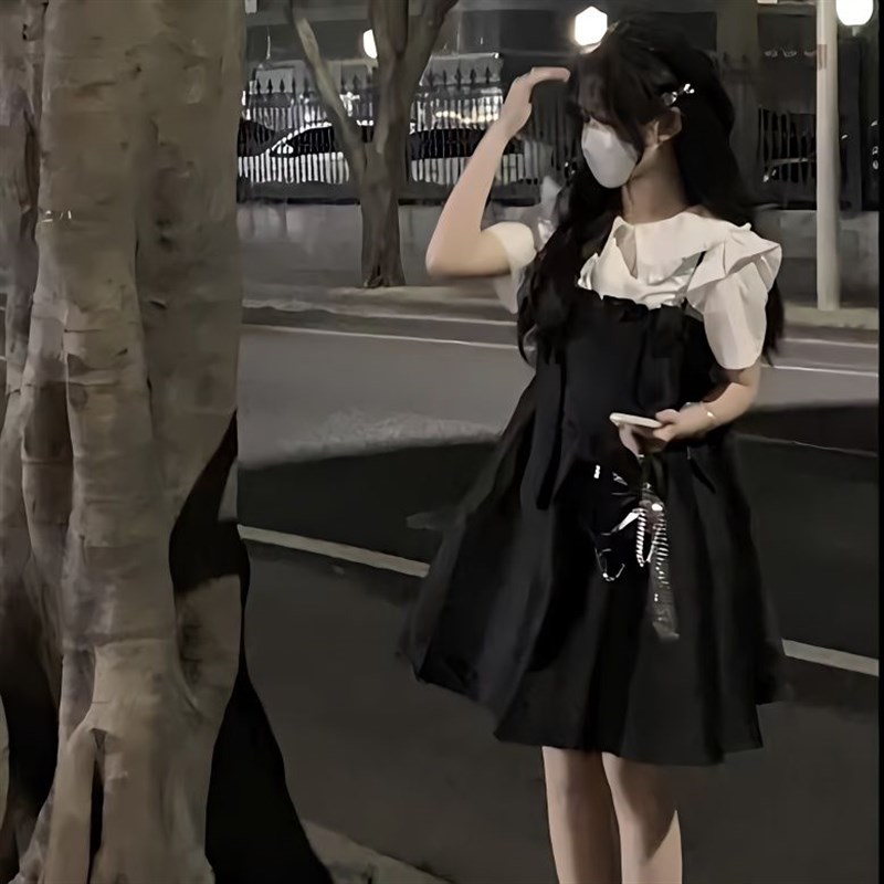 女童夏季b连衣裙2025新款大童洋气时髦短袖初中生高级风黑色背带