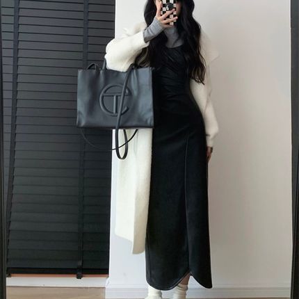 2023新款f打底吊带连衣裙女秋冬配大衣收腰气质内搭长裙高级感皮