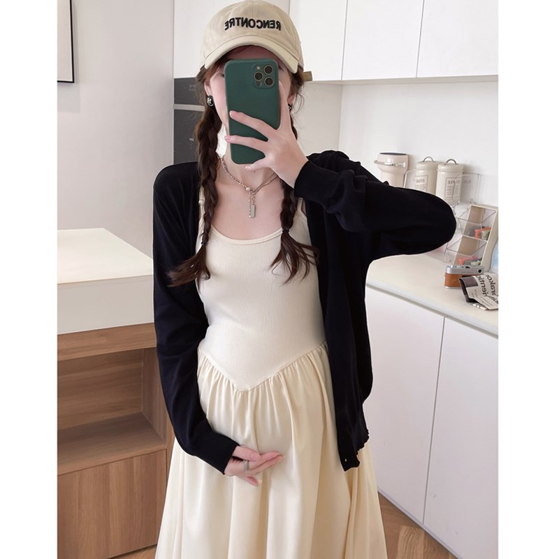 孕妇春装套装时h尚洋气时髦辣妈高级感针织吊带裙开衫夏款连衣裙