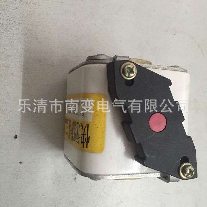 供应RS4(RSF)-500A/800V/1000AP1M104/5NK快速熔断器 方形熔管型
