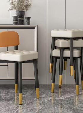 餐桌椅子家用靠背2022新款加厚网红轻奢高级感面包坐垫可叠放凳子