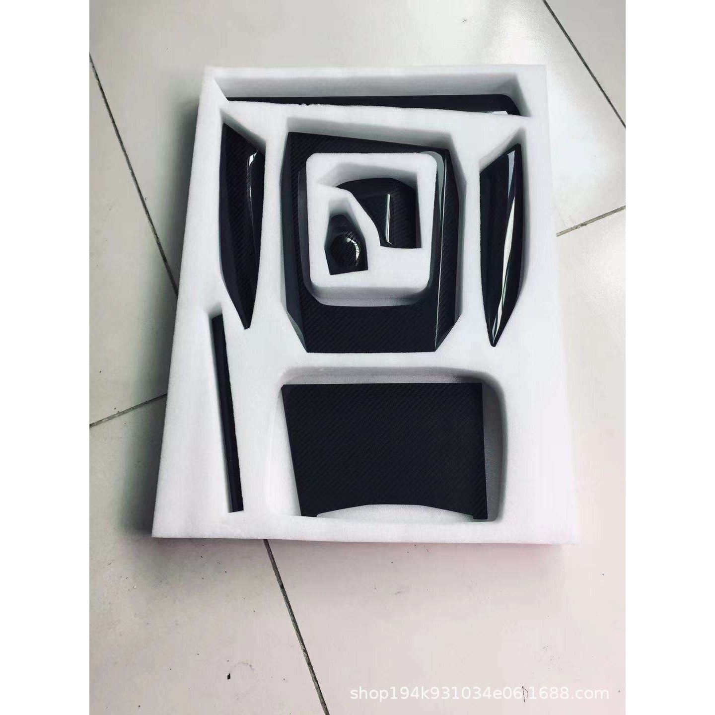 适用于宝马G20碳纤维内饰改装件  干碳