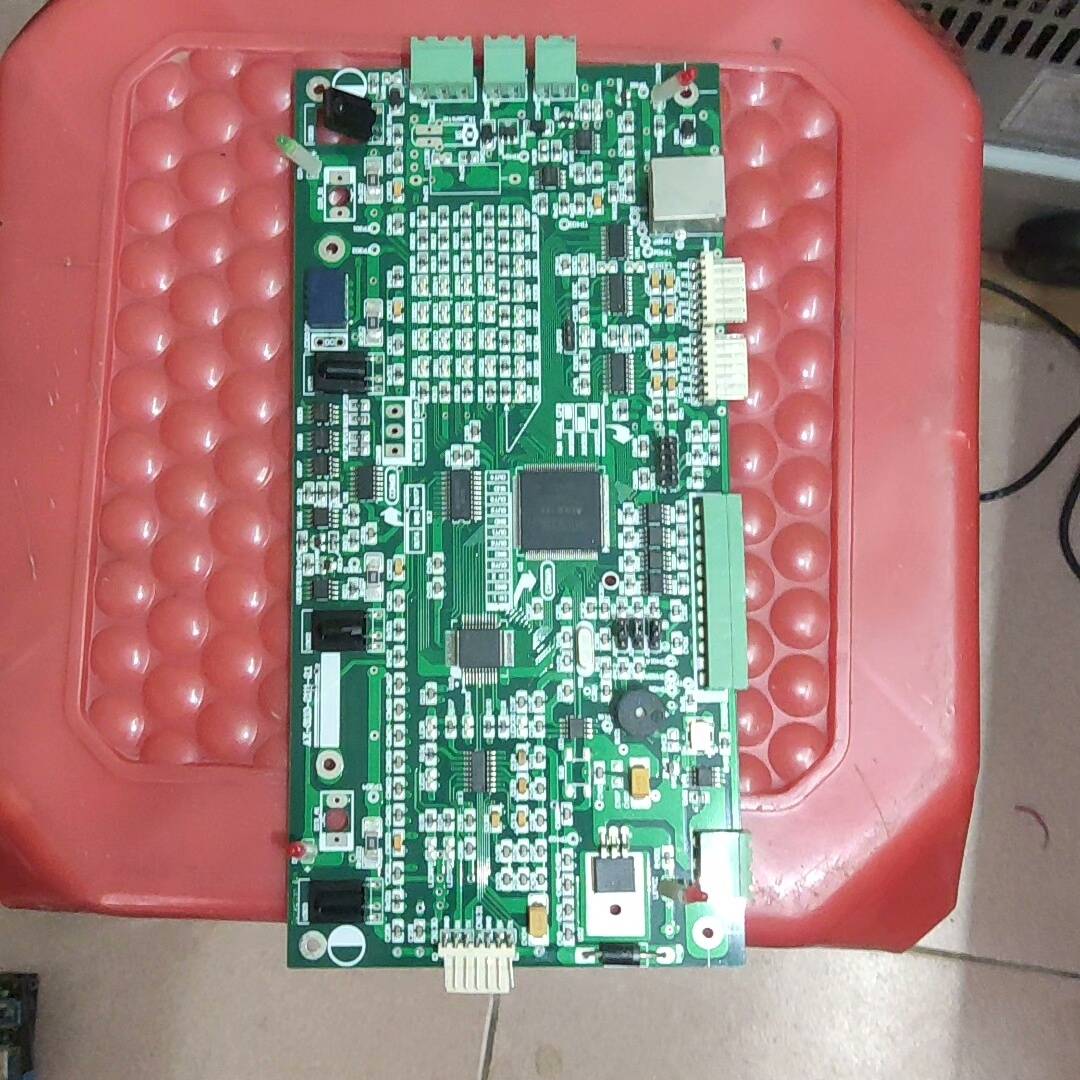 议价EPM1270T144CN5主板，，4片，188元，适用