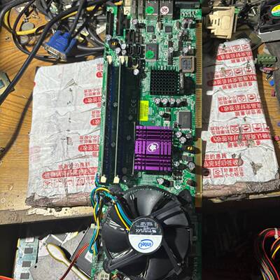 议价瑞传工控机主板 ROBO-8777VG2A ，带CPU.适用