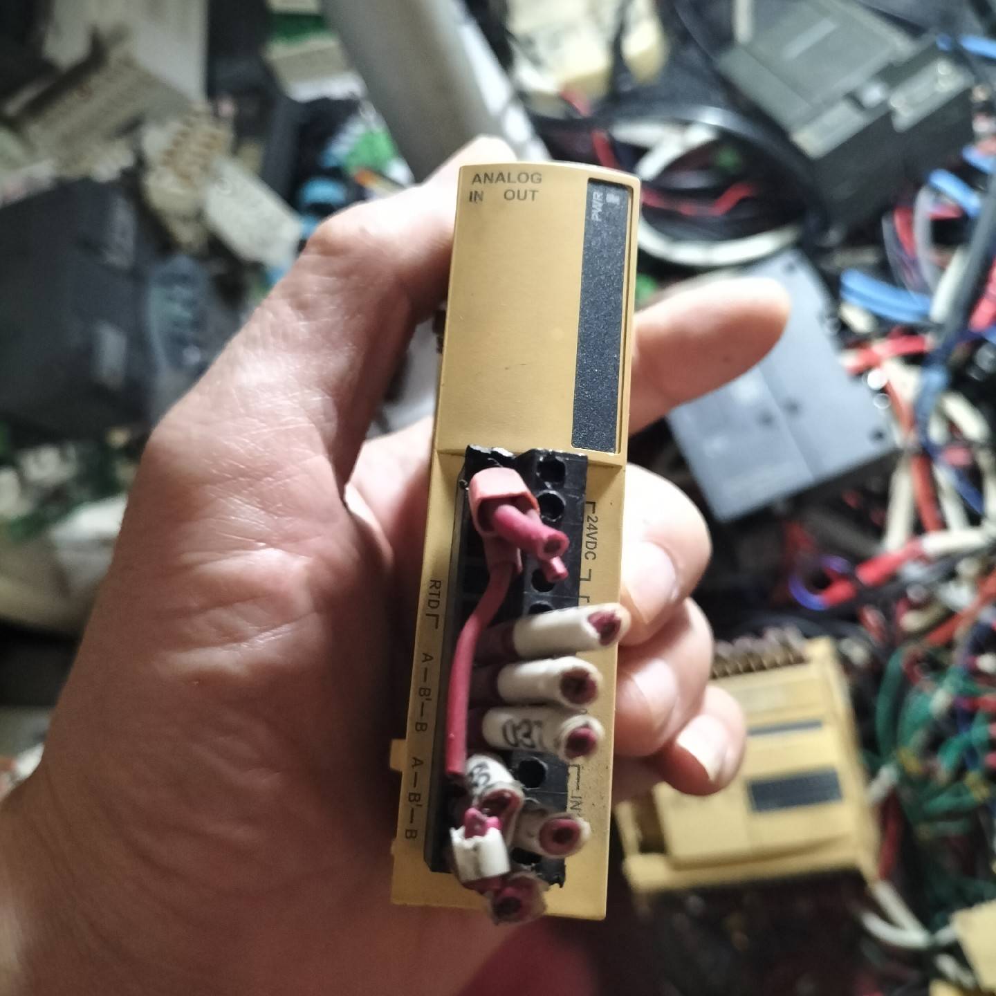 议价产热电阻模块TWDALM3LT，功能包好外观适用