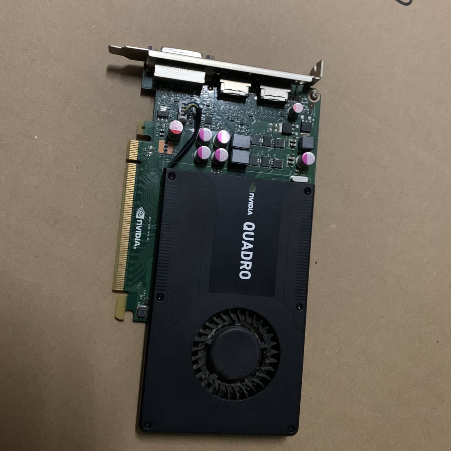 议价丽台 k2000显卡 成色如图 无拆修无暗适用