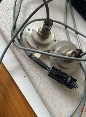 议价Baumr传感器FZAM18P1155，半导体炉子上适用