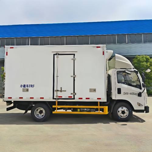 国六江铃凯运柴油冷藏车 4米2厢式冷藏货车 小型蓝牌冷藏货车出口