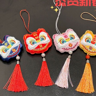 原创新年款流苏醒狮挂件送祝福毛绒国风小玩偶车载包包挂饰公仔