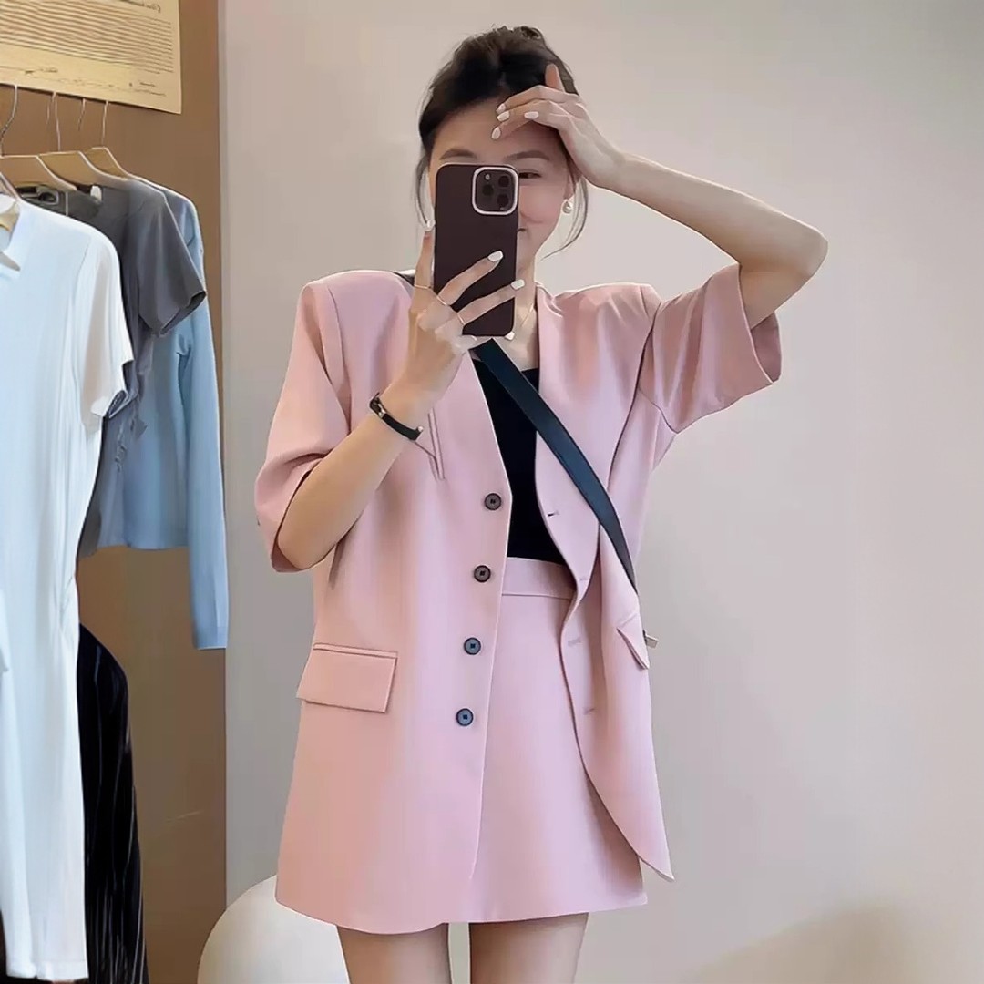薄款短袖西装套装女夏季新款气质设计感港风V领西装半身裙两件套