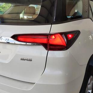 15-19款穿越者fortuner尾灯总成改装LED光导行车刹车灯流光转向灯